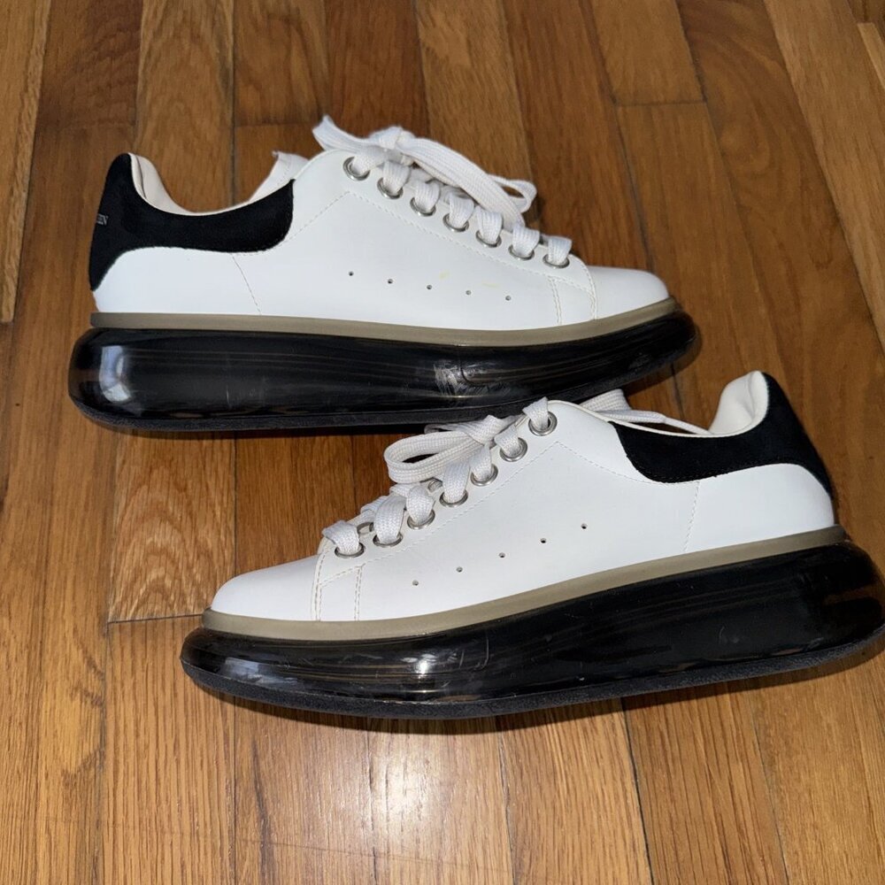 Alexander McQueen Larry Sneakers White Leather Black Gel Sole Size 38 1/2 D - Picture 3 of 16